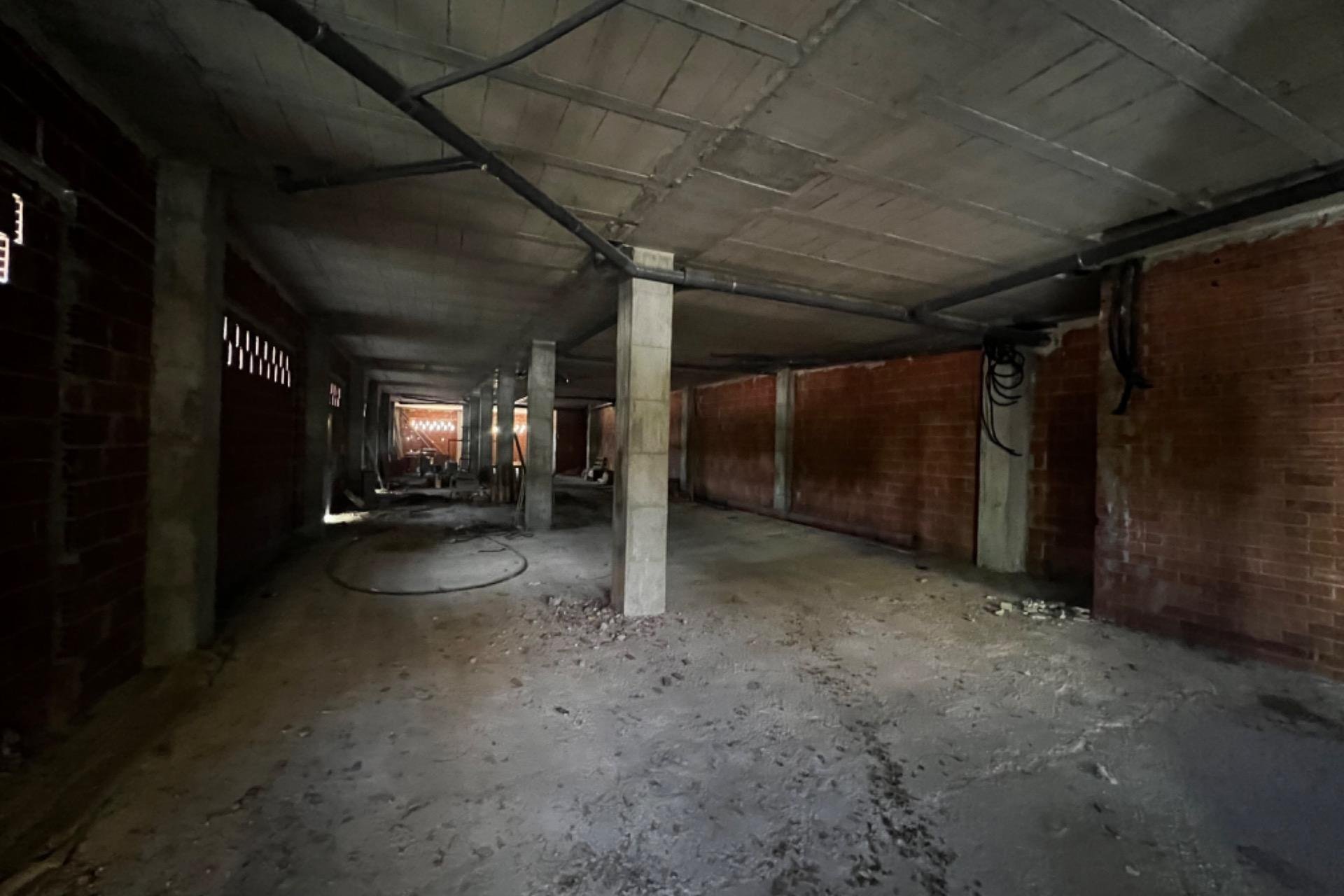 Alquiler a largo plazo - Local comercial - Elche - Zona Deportiva-Nuevo Altabix