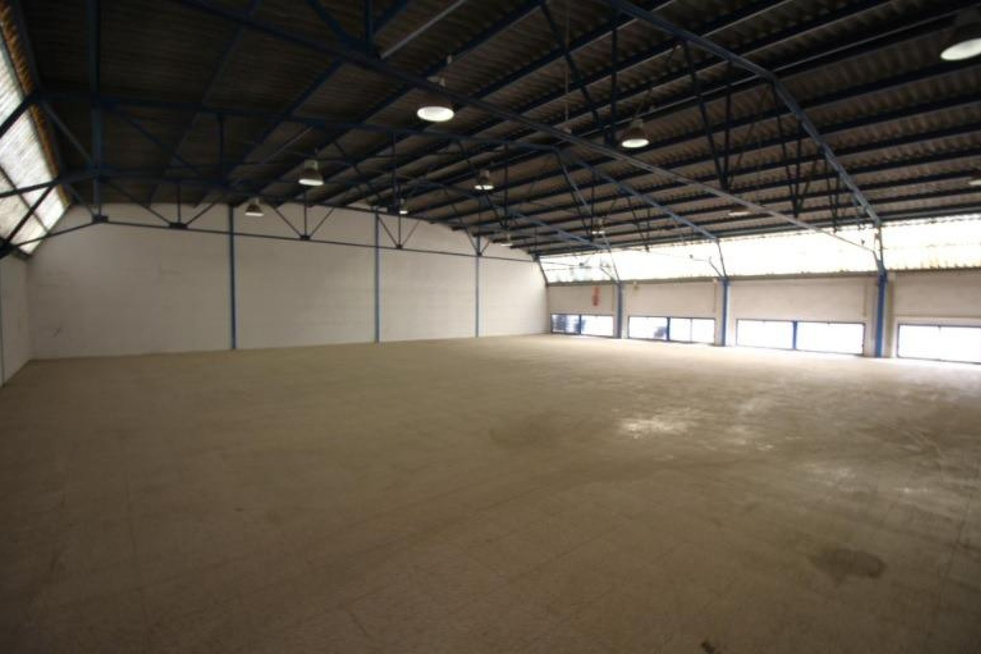 Alquiler a largo plazo - Nave industrial - Alicante - Pla de la vallonga