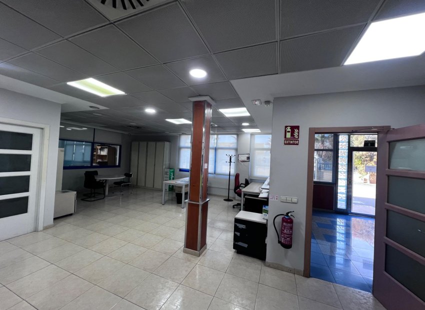 Alquiler a largo plazo - Nave industrial - Alicante - Poligono de atalayas