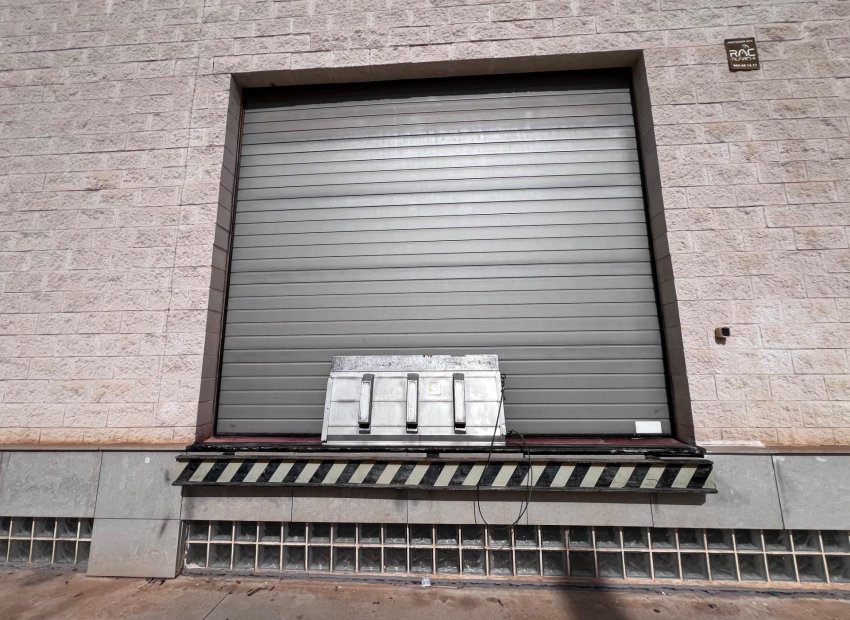 Alquiler a largo plazo - Nave industrial - Elche Pedanías - Jubalcoi-Saladas