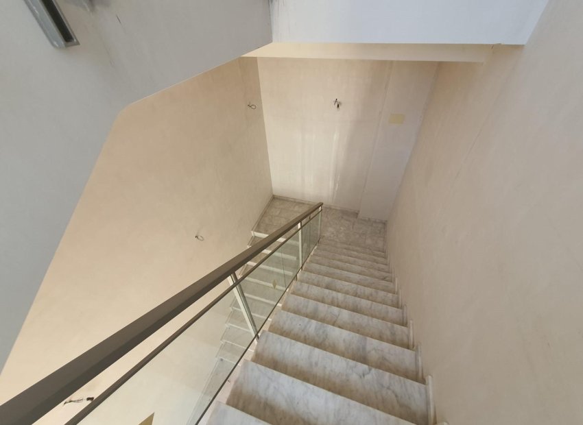 Alquiler a largo plazo - Nave industrial - Elche Pedanías - Jubalcoi-Saladas