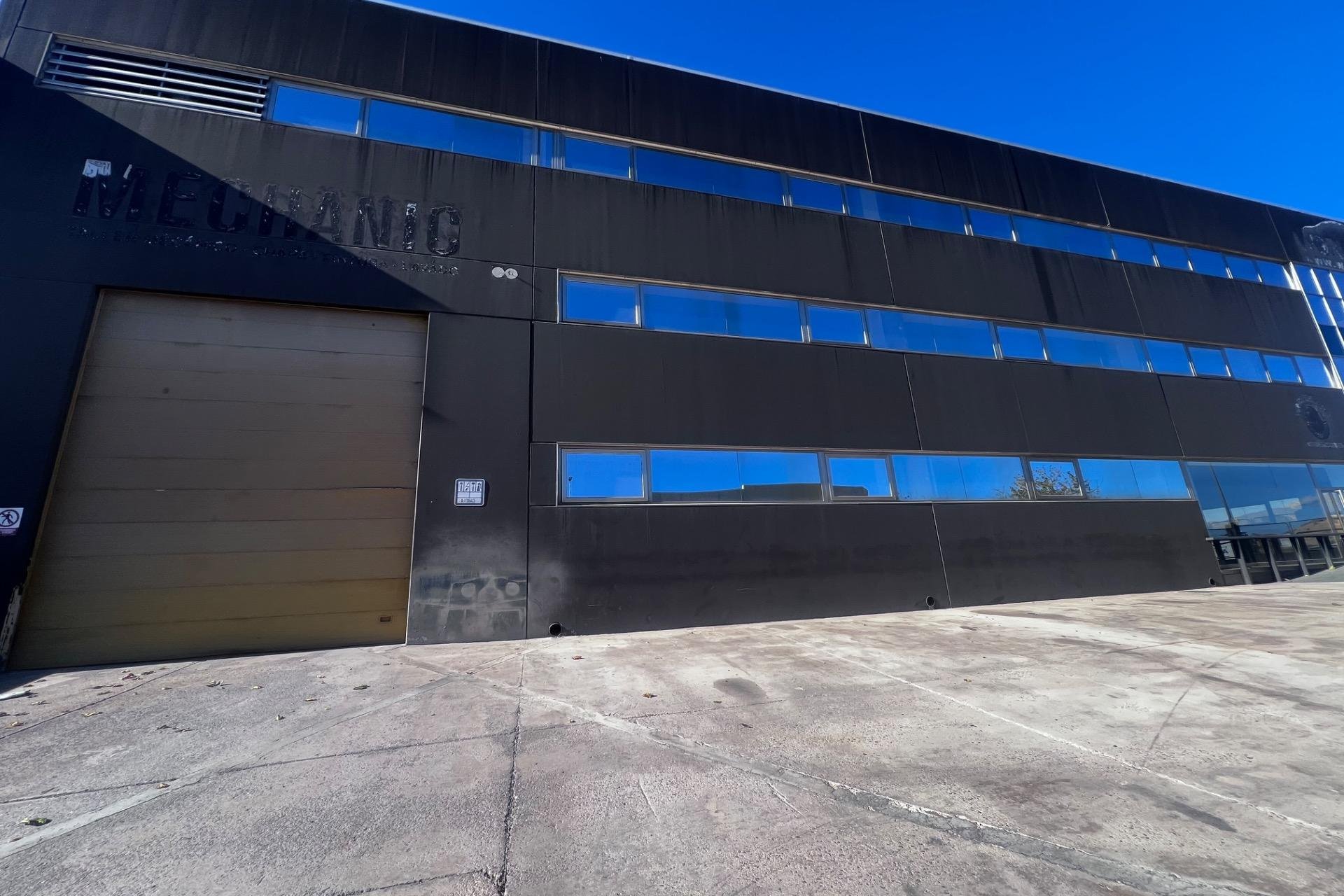 Alquiler a largo plazo - Nave industrial - San Vicente del Raspeig - Poligono Canastell