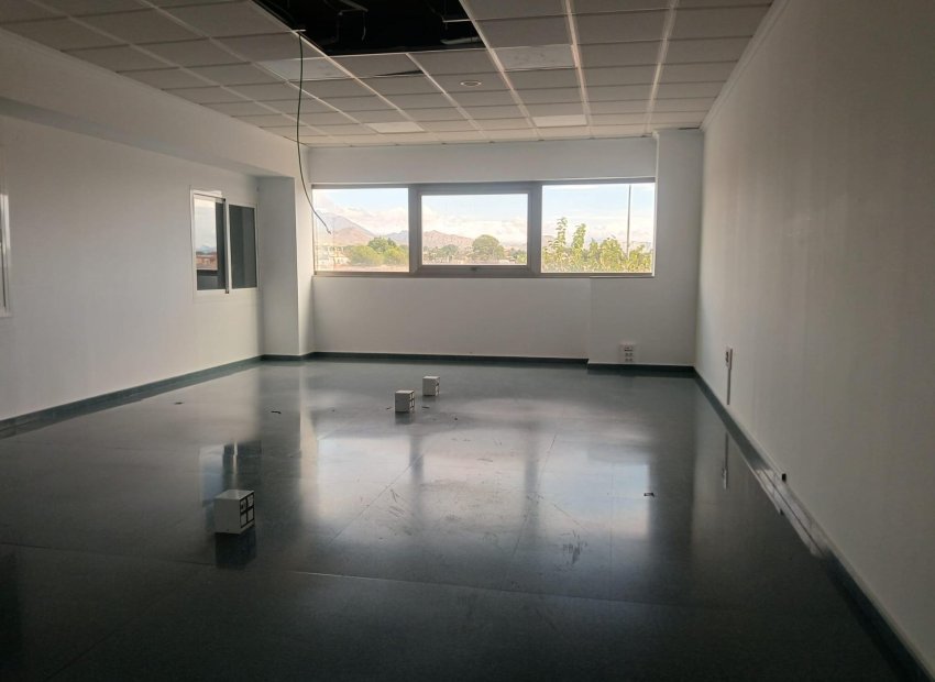 Alquiler a largo plazo - Nave industrial - San Vicente del Raspeig - Poligono Canastell