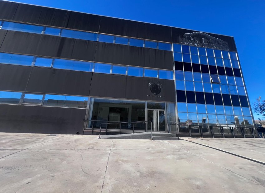 Alquiler a largo plazo - Nave industrial - San Vicente del Raspeig - Poligono Canastell