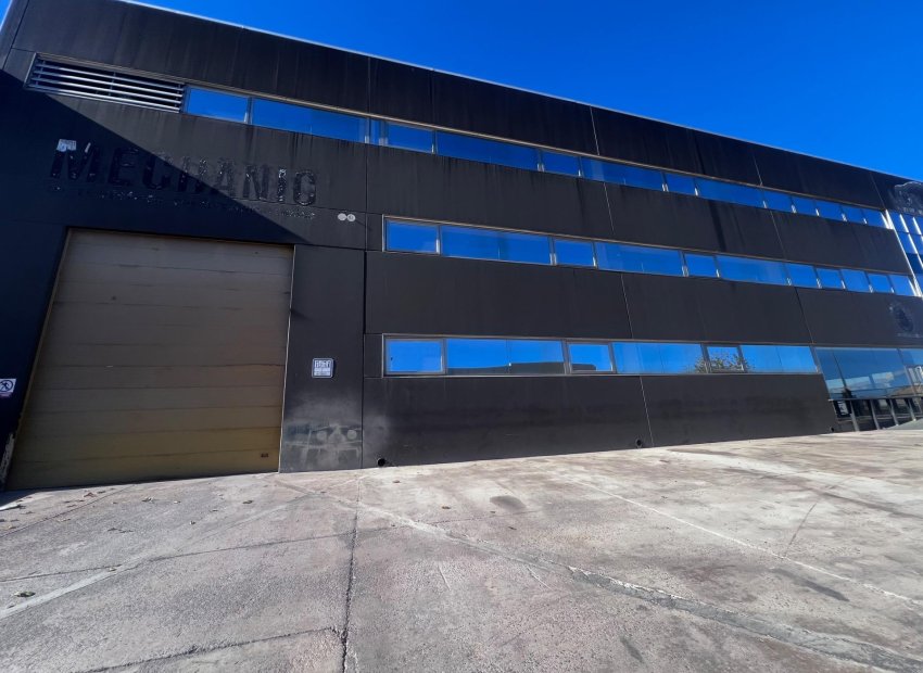 Alquiler a largo plazo - Nave industrial - San Vicente del Raspeig - Poligono Canastell