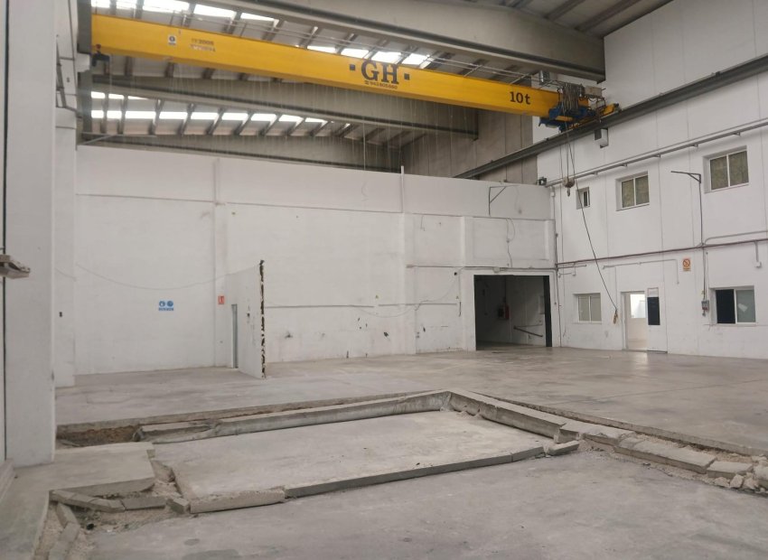 Alquiler a largo plazo - Nave industrial - San Vicente del Raspeig - Poligono Canastell