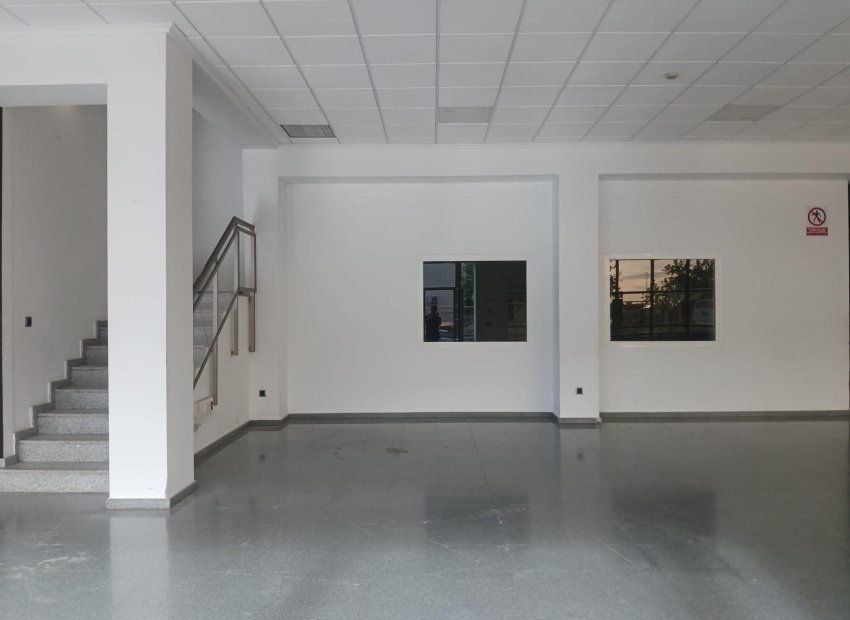 Alquiler a largo plazo - Nave industrial - San Vicente del Raspeig - Poligono Canastell