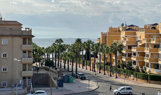 Apartamento - Odsprzedaż - Orihuela Costa -
                Campoamor