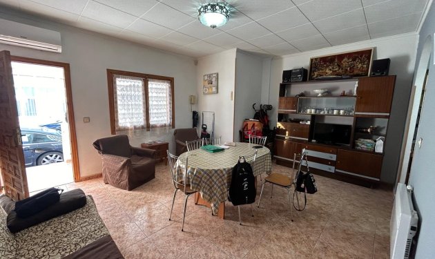 Apartamento - Odsprzedaż - Torrevieja -
                Centro