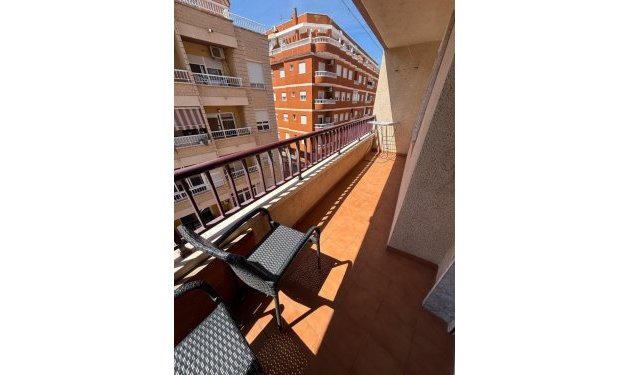 Apartamento - Odsprzedaż - Torrevieja -
                Centro