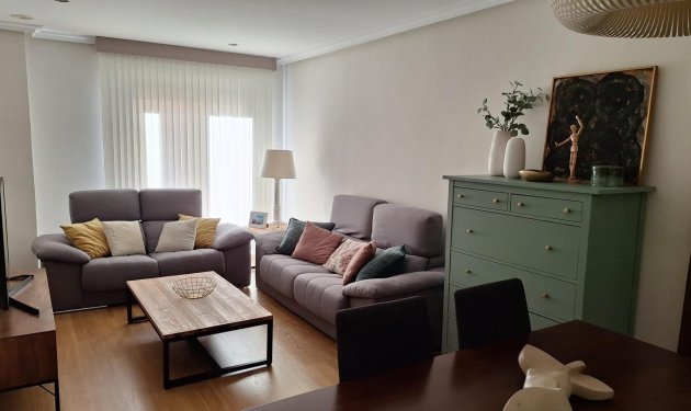 Apartamento - Resale - Elche -
                Center