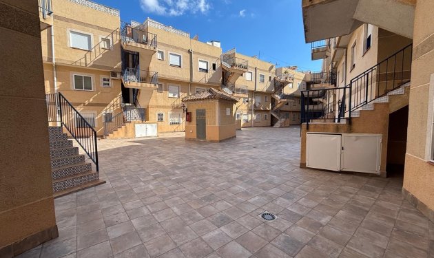 Apartamento - Reventa -
            Torrevieja - GV-366