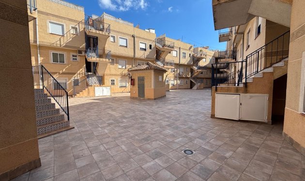 Apartamento - Reventa - Torrevieja - Playa de los Locos
