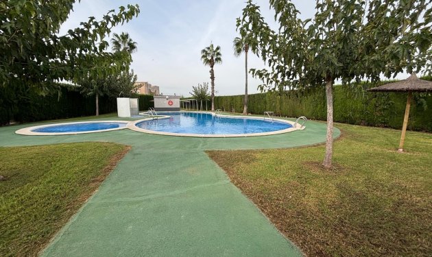 Bungalow - Odsprzedaż - Torrevieja -
                El chaparral