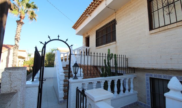 Bungalow - Resale - La Mata -
                Los Europeos/ PLAYA