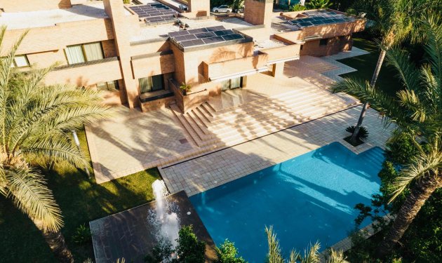 Chalet - Herverkoop - Elche Pedanías -
                Matola
