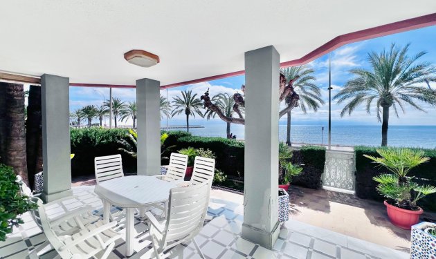 Chalet - Herverkoop - Santa Pola -
                Santiago bernabeu