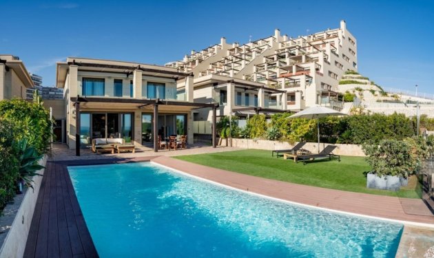Chalet - Long Term Rental - Arenales del Sol -
                Zona paseo maritimo