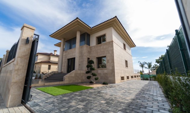 Chalet - Obra nueva - Elche Pedanías -
                Peña las Águilas