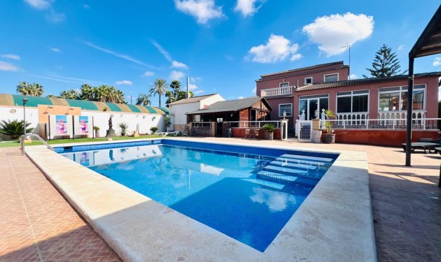 Chalet - Reventa - Elche Pedanías -
                La Hoya-Daimes-El Derramador