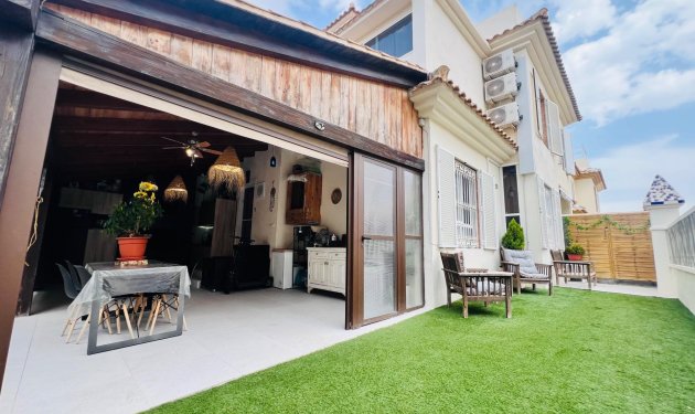 Chalet - Reventa - Gran alacant -
                Avda. mediterraneo
