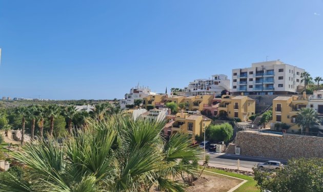 Chalet - Reventa - Orihuela Costa -
                Campos de Golf