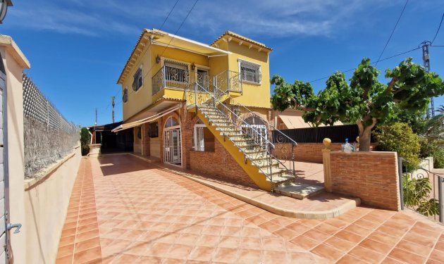 Country House - Resale - Elche -
                Elche