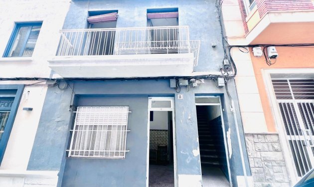 Edificio - Odsprzedaż - Santa Pola -
                Playa Levante