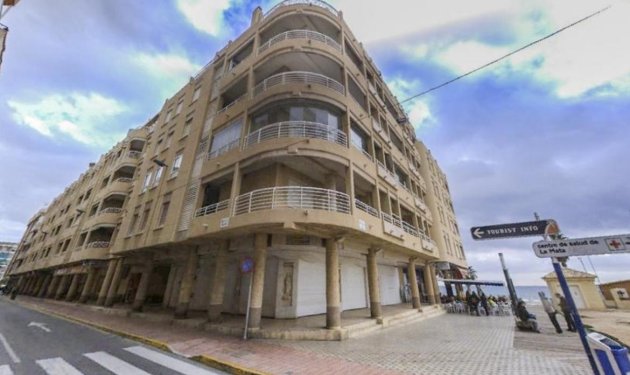 Garage - Resale - Torrevieja -
                La Mata