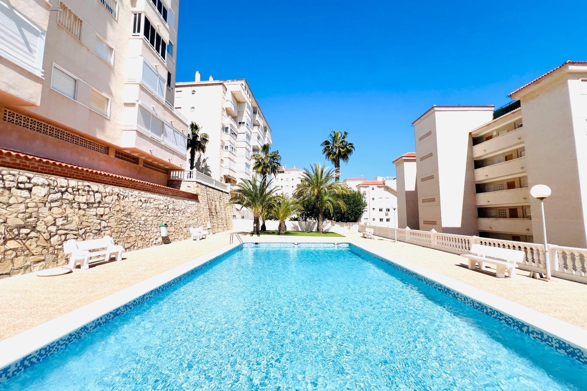 Herverkoop - Apartamento - Arenales del Sol