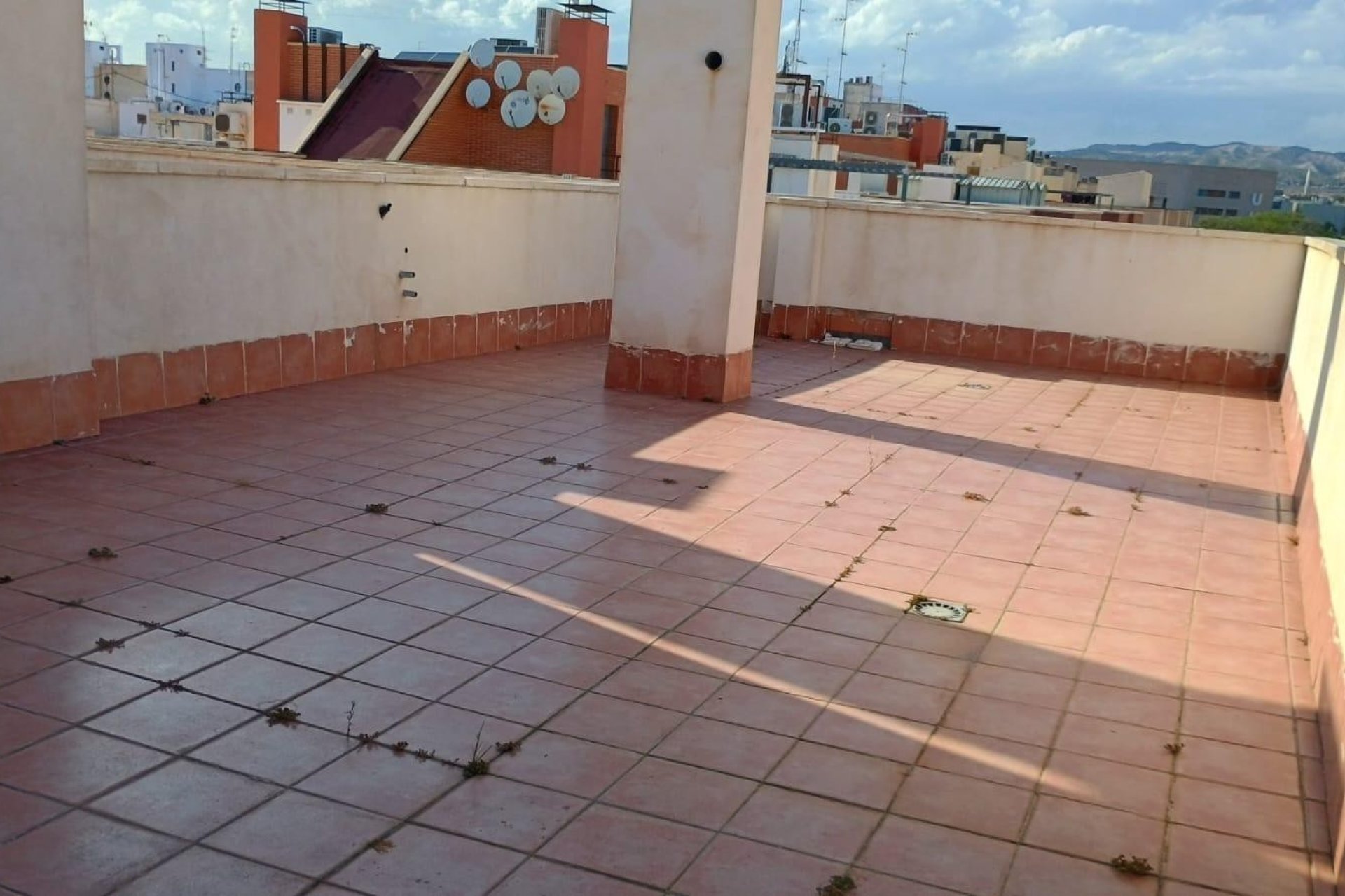 Herverkoop - Apartamento - Elche - Altabix