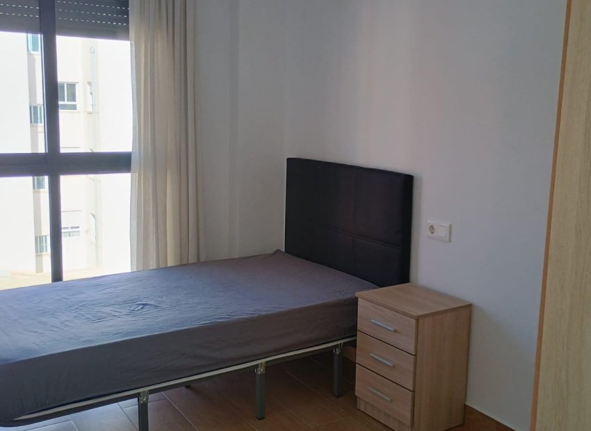 Herverkoop - Apartamento - Elche - Altabix