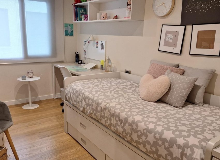 Herverkoop - Apartamento - Elche - Center