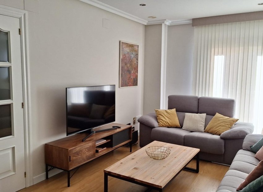 Herverkoop - Apartamento - Elche - Center