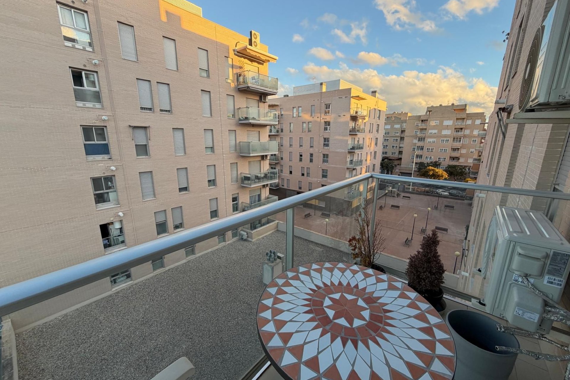 Herverkoop - Apartamento - Elche - Zona Deportiva-Nuevo Altabix