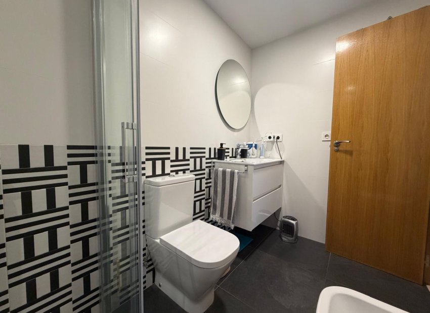 Herverkoop - Apartamento - Elche - Zona Deportiva-Nuevo Altabix