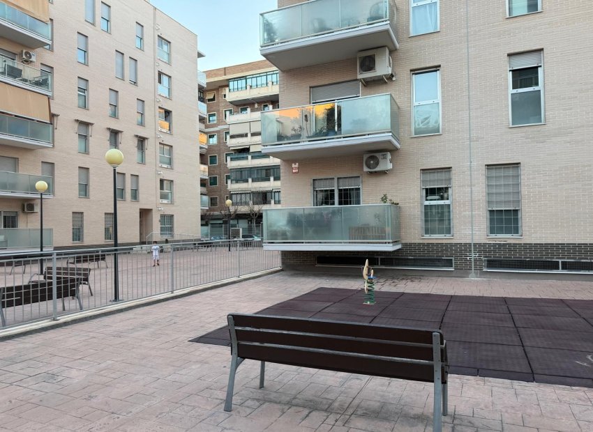 Herverkoop - Apartamento - Elche - Zona Deportiva-Nuevo Altabix