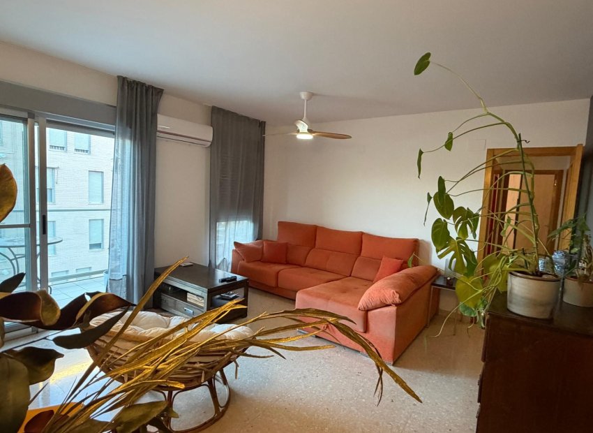 Herverkoop - Apartamento - Elche - Zona Deportiva-Nuevo Altabix