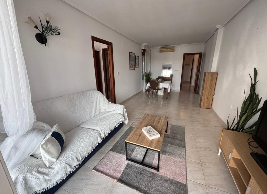 Herverkoop - Apartamento - Torrevieja - Centro