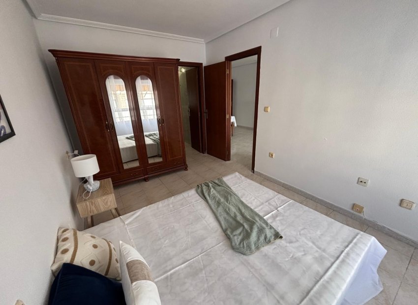 Herverkoop - Apartamento - Torrevieja - Centro