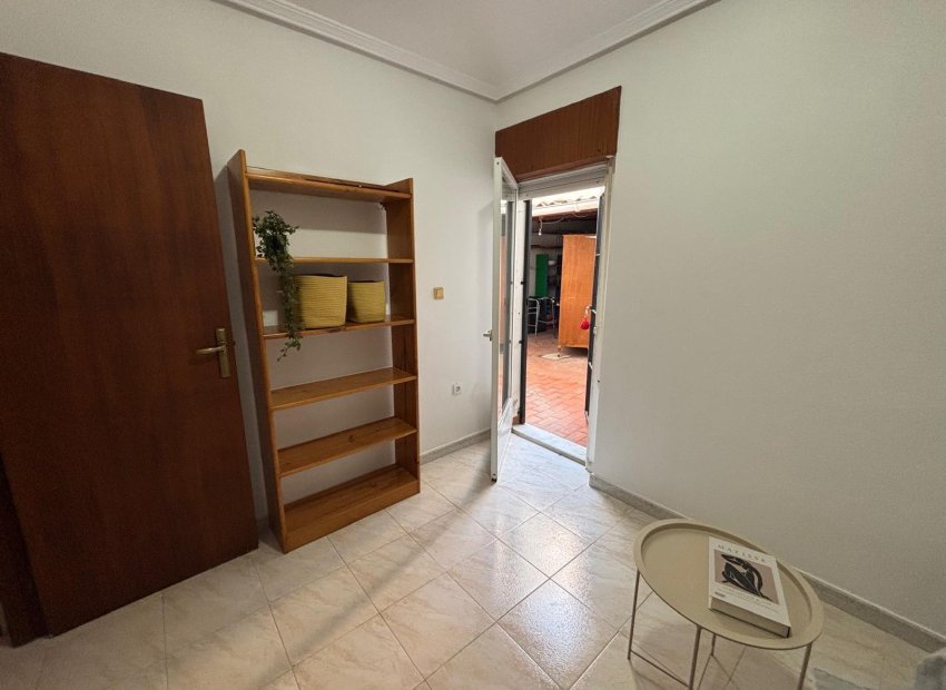 Herverkoop - Apartamento - Torrevieja - Centro