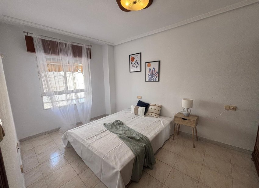 Herverkoop - Apartamento - Torrevieja - Centro