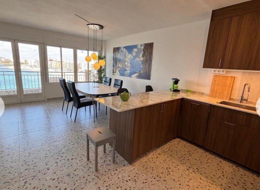 Herverkoop - Apartamento - Torrevieja - Playa de los Locos