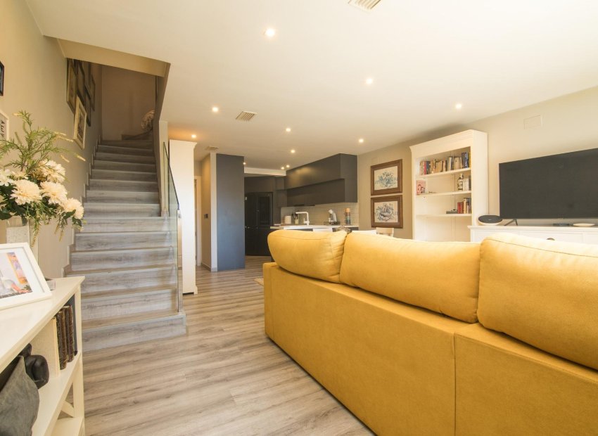 Herverkoop - Bungalow - Arenales del Sol - Zona paseo maritimo