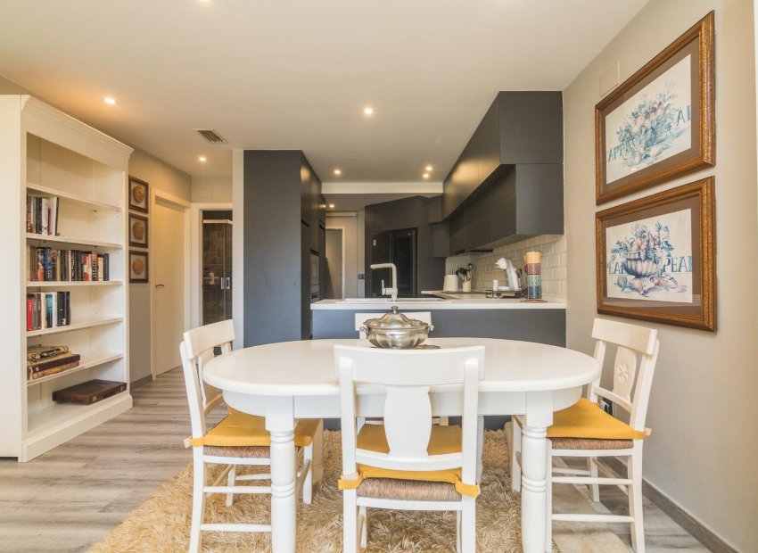 Herverkoop - Bungalow - Arenales del Sol - Zona paseo maritimo