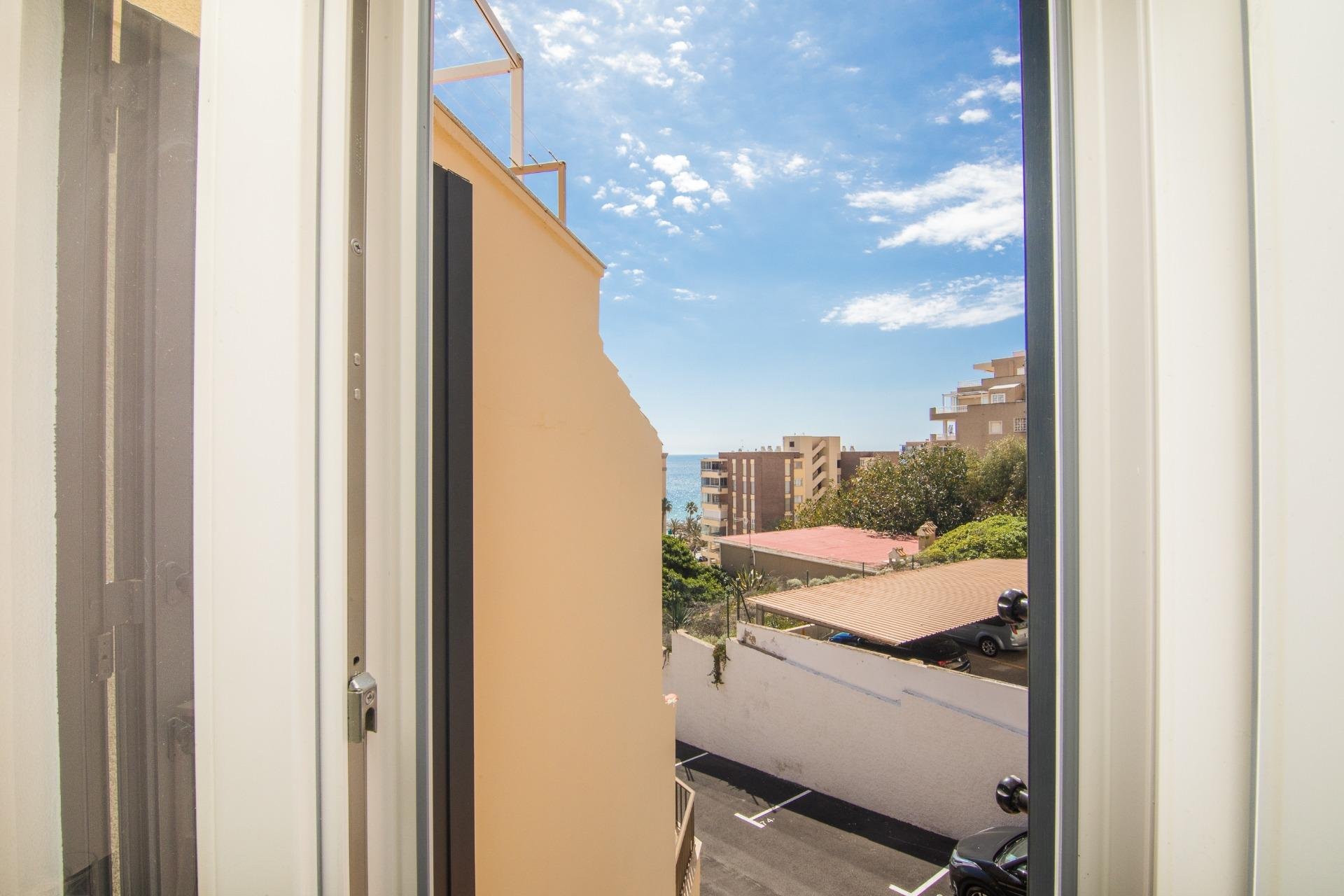 Herverkoop - Bungalow - Arenales del Sol - Zona paseo maritimo