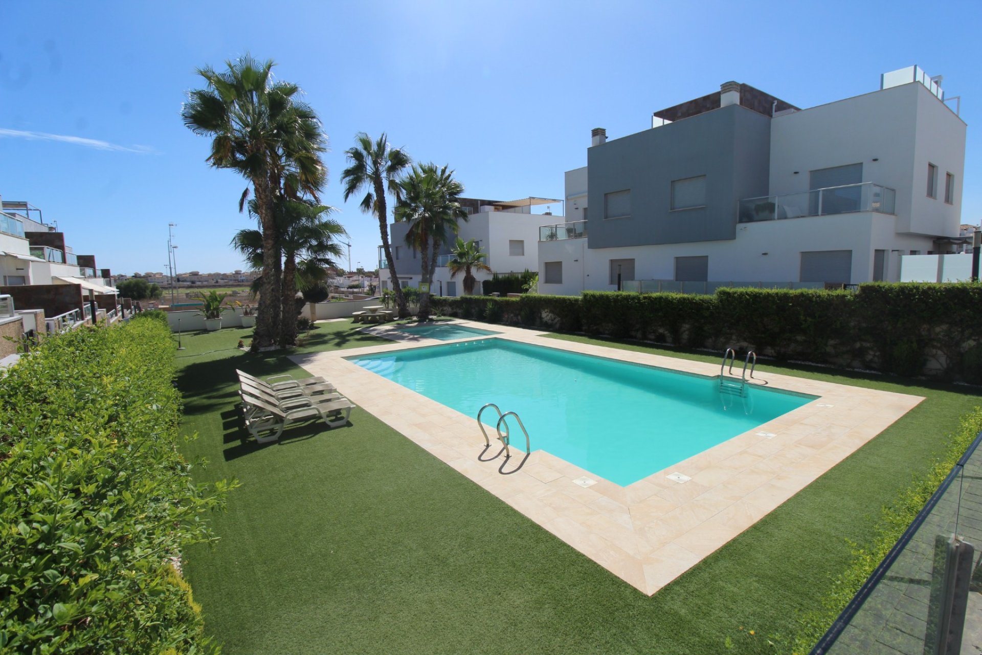 Herverkoop - Bungalow - ORIHUELA COSTA