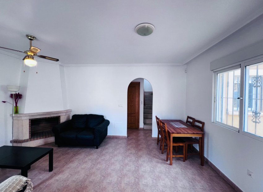 Herverkoop - Chalet - Algorfa - Urb. lo crispin