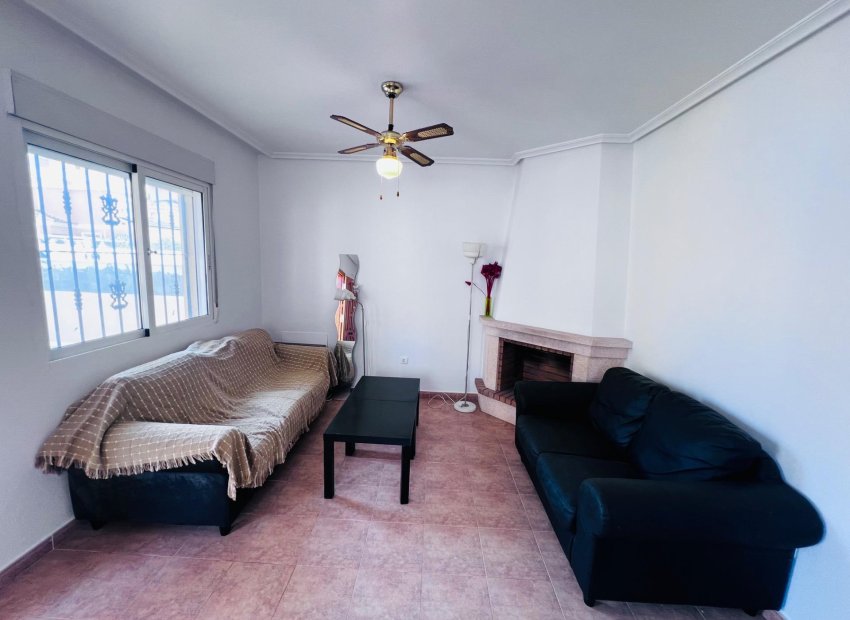 Herverkoop - Chalet - Algorfa - Urb. lo crispin