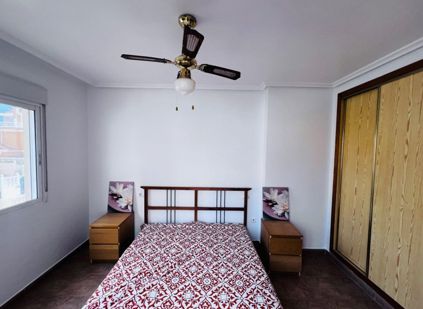 Herverkoop - Chalet - Algorfa - Urb. lo crispin